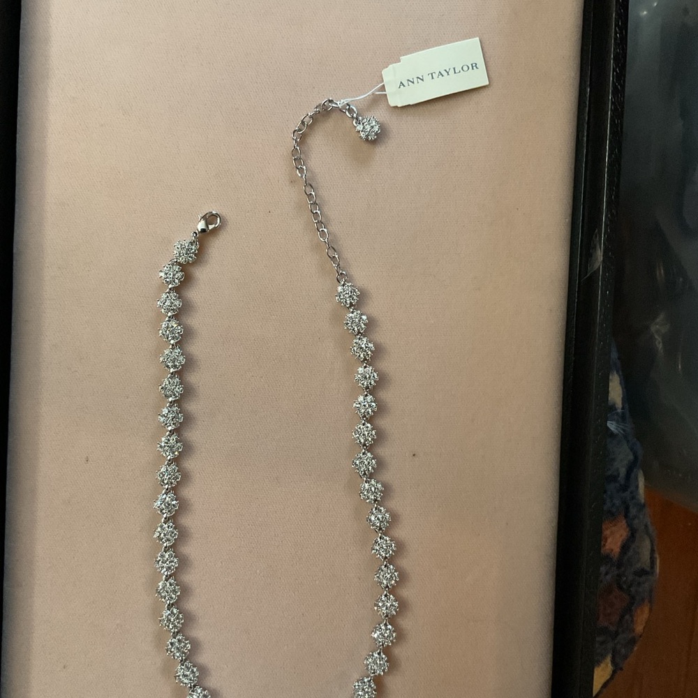 Ann Taylor Flower Necklace and Earring set - Picture 6 of 7